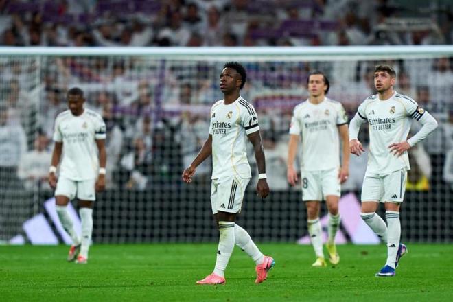 情绪低落！皇马主场爆冷输球后更衣室气氛沉重 自认只剩欧冠可争