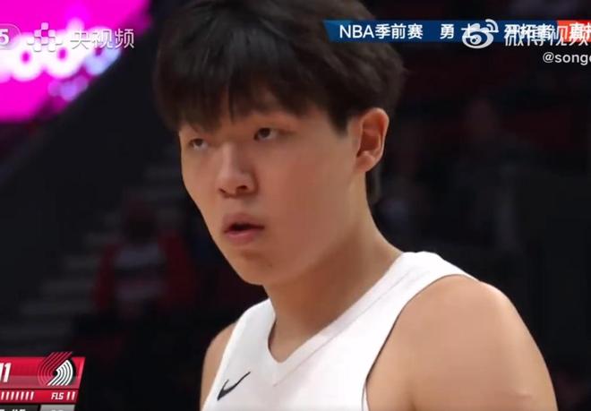开拓者领先18分被逆转，库里28+6+5火力全开，杨瀚森9+6可圈可点