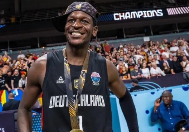 欧洲最草根的MVP！湖人弃将爆发，顺利夺下冠军！