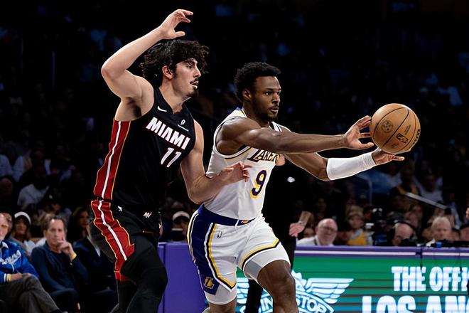 虽然是关系户，但布朗尼只要提升三分稳定性就能在湖人站稳脚跟？