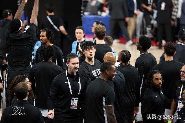 楊毅評曾凡博0出手：籃網(wǎng)最后的陣容沒有保障合同 NBA殘酷體現(xiàn)出來