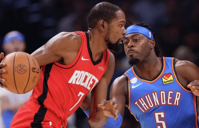 首秀4分6板！從老大打成老三！NBA退步最快超巨，和總冠軍說再見