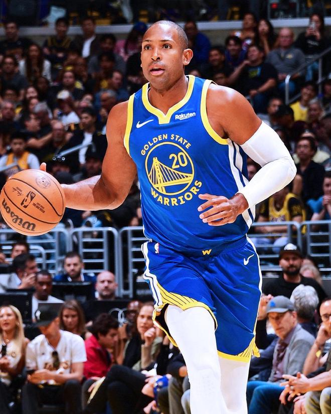 狂轰43+12+9！东契奇难阻败局！库里关键三分，巴特勒16罚全中