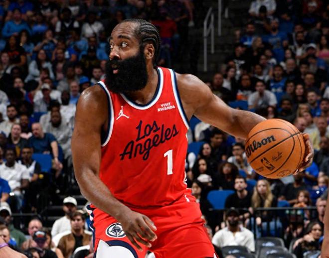 快船虧麻了！為場均9分內(nèi)線，送走24+4明星分衛(wèi)，讓哈登成大輸家