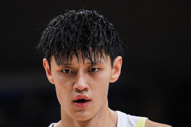 山西男篮官方：向曾凡博致以最诚挚的慰问，衷心祝愿早日康复