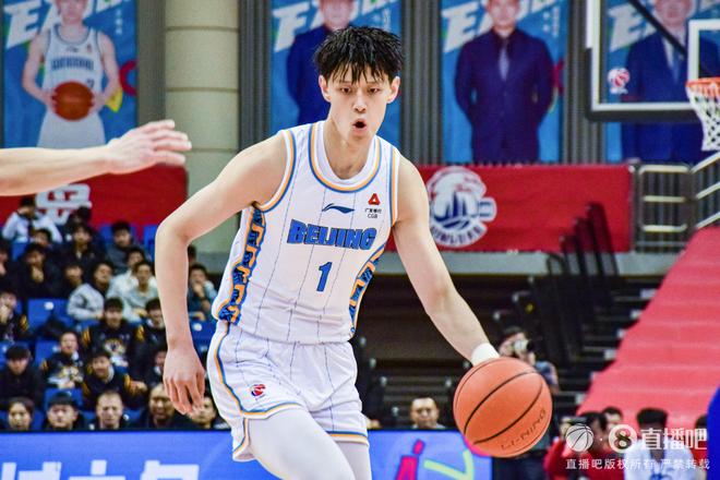 曾凡博新秀合同到期&今夏无顶薪资格 翟晓川方硕朱彦西合同也到期