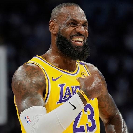 Shams：詹姆斯将继续缺席湖人接下来的五连客，或11月19日复出