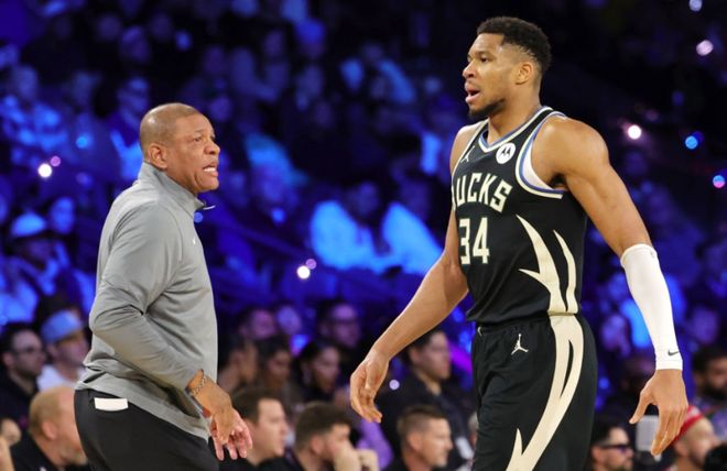 里弗斯回應(yīng)字母流言：他說(shuō)想留在雄鹿 作為主帥我只能以此為依據(jù)