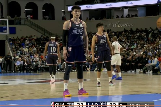NBA季前赛：陈国豪2场上双，男篮国手6犯离场，哈登9助攻赢47分