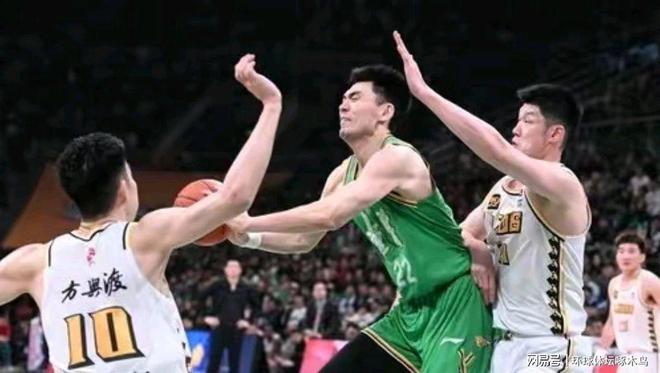 辽宁男篮折戟半决赛：李晓旭难挽败局，韩德君状态低迷