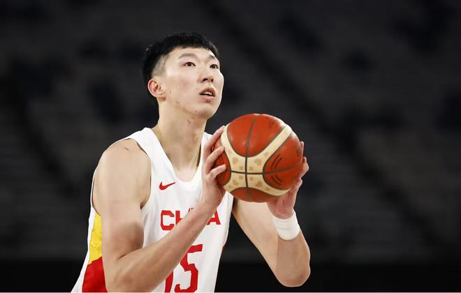 周琦：我心目中的理想归化球员是布拉切类型，必须要有强解能力