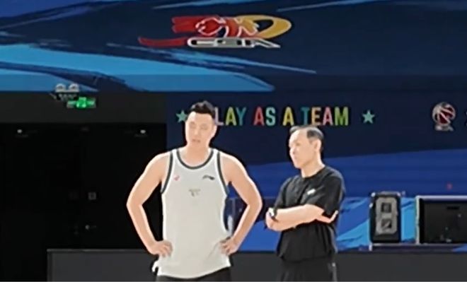 北京备战G3！周琦强化罚球，曾凡博今晚观战，许利民强调篮板防守