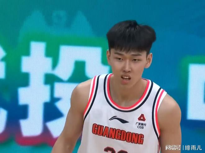 机会来了！广东锋线“新力量”有望上位，杜锋放弃男篮国青双核？