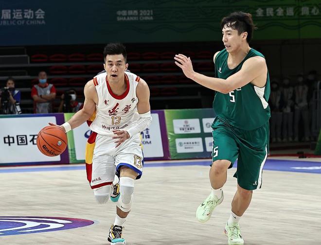 杨鸣松口气，韩德君接班人全运会出彩，场均17+10，辽篮收获双核