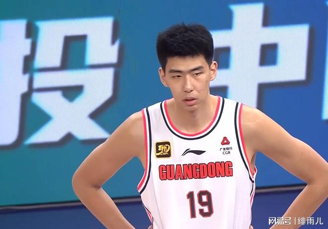 杜锋赌对了！广东“三王炸”入选男篮国家队，朱芳雨成最大赢家？