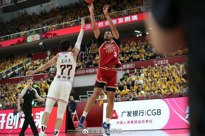 媒体人：山西队外援凯尔将加盟B1联赛；山西仍拥有其优先续约权