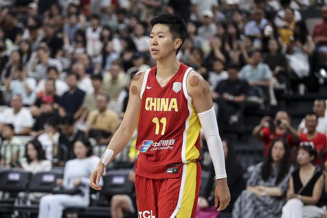 增加时间调状态！黄思静出战19分55秒拿到8分6板2断 正负值达+21