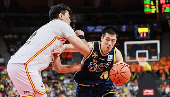 任骏飞已经回归广东宏远备战新赛季！将签下一份老将合同