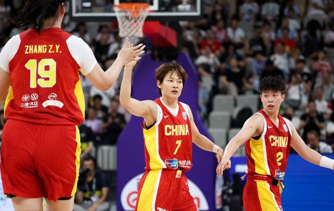深夜开会！中国女篮为何亚洲杯惨遭日本淘汰，宫鲁鸣难辞其咎