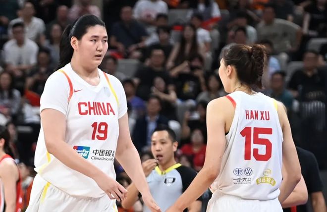 躺平的后果？女篮主场被日本暴揍，韩旭哭了：全力争取海外机会
