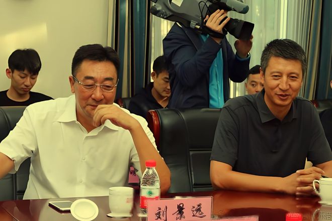 辽宁女篮正式换帅！杨鸣恩帅重新上岗，郭士强老搭档打包走人了