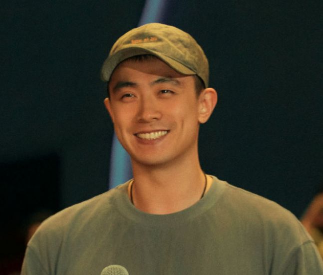 人逢喜事精神爽！赵继伟拒绝离队续约辽篮，携娇妻跨界为未来铺路
