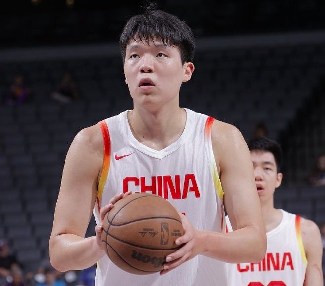 中国篮协官宣！同意杨瀚森不参加亚洲杯，专注备战NBA新赛季