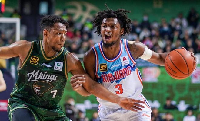 媒体人：同曦男篮向祝铭震开出1年顶薪合同