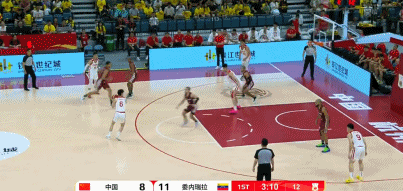 双塔优势明显！胡金秋&余嘉豪14中11合砍27分14篮板