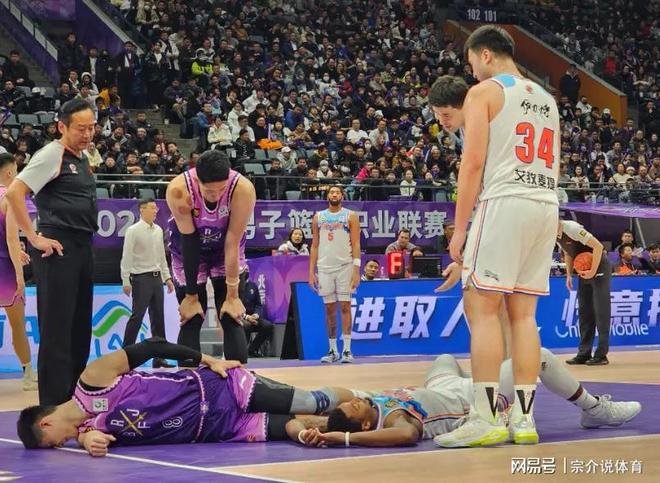 爆料CBA重大调整，姚明离开以后，又一高层领导下课，天要亮了