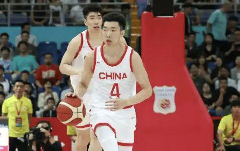 中国男篮赢球却揪出最大毒瘤！投篮8中1，三分4中0，他打的真差啊