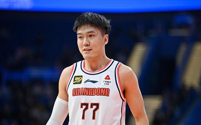 广东26岁后卫试训北京队！2点原因让杜锋放手，胡明轩凑齐4个替补