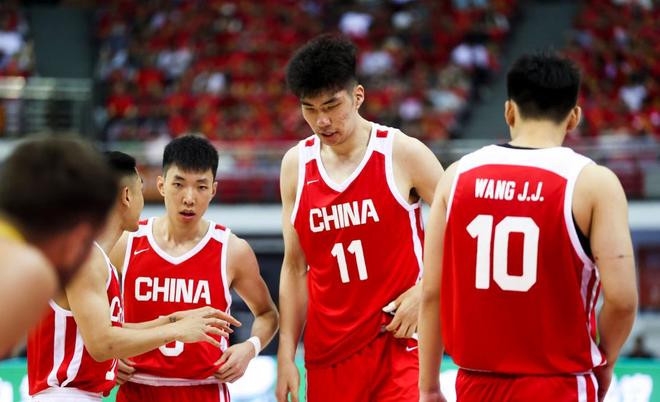 罚球30-13！中国男篮争议一幕，送27个失误仍能取胜，亚洲杯难了