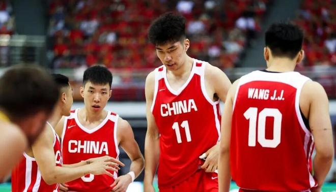 中国男篮亚洲杯12人大名单基本确定！郭士强5选3局面 2人为储备