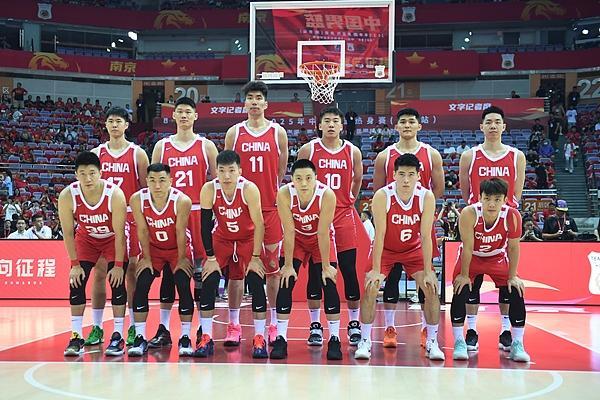 中国男篮险胜波黑 四连胜结束国内全部热身赛