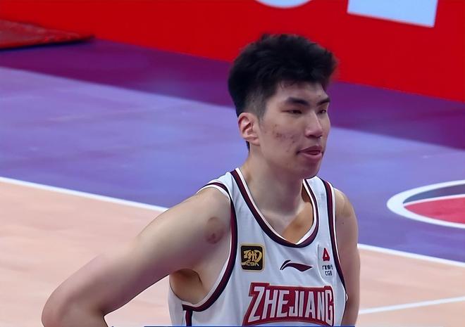 杨瀚森之后男篮又一人留洋！22岁余嘉豪登陆西甲，欲打造中锋盛世
