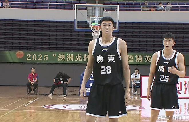 逼杜锋给出首发？广东天赋中锋正式上位，近10年内天赋最强的内线