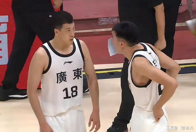 不打了！广东内线“新王炸”正式离队，男篮强力中锋将驰援杜锋！