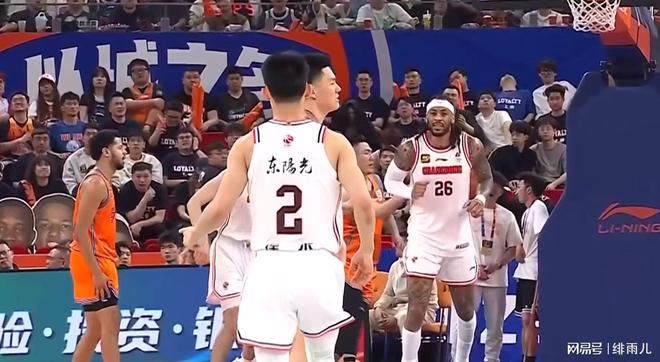 打爆西班牙男篮！广东队终于练出“空间型内线”，保底能进总决赛