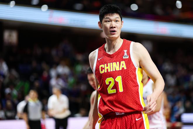 中国男篮vs印度男篮前瞻：中国男篮首战表现高效，有望击败印度获得小组赛两连胜