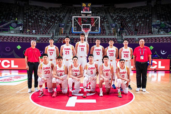 热闻|中国男篮93-88战胜东道主沙特队，取得亚洲杯开门红！