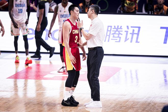 中国男篮取得小组赛两连胜，下场胜约旦即可锁定小组第一