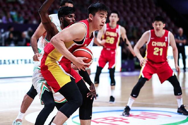 北青：王俊杰是今夏中国男篮最大发现，他希望大学毕业冲击NBA