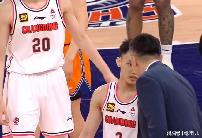 完爆胡明轩+碾压徐杰！广东队迎来“新一哥”，男篮内线驰援杜锋