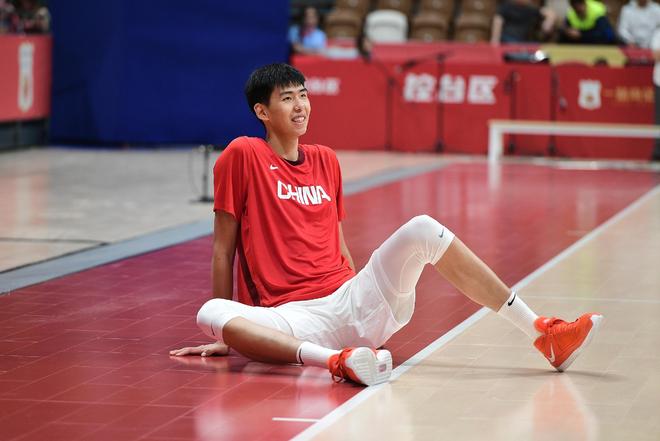媒体人：徐昕A1合同今夏到期，广东有独家签约权谈不拢只能出国