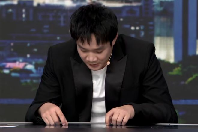 丁神解说！男篮半场领先韩国11分 王俊杰15+5郭士强场边手舞足蹈