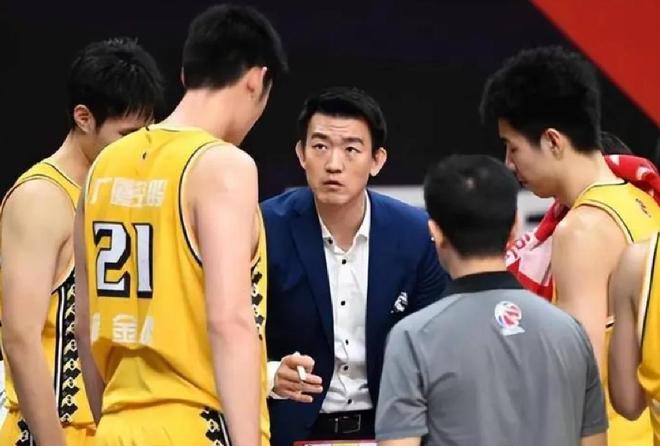 广厦男篮重磅签约，CBA第一小外续约留队，总决赛场均30+7荣获MVP