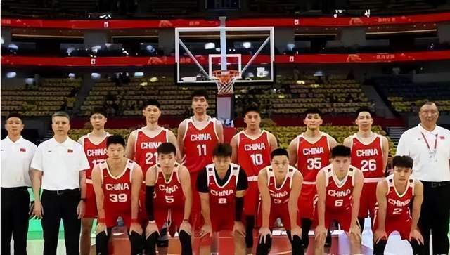 中国男篮亚洲杯战韩国，要想赢球进四强，只需做好关键一点