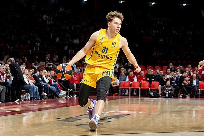 德甲豪門簽下立陶宛后場新星，尼克斯依然握有他的NBA簽約權(quán)？