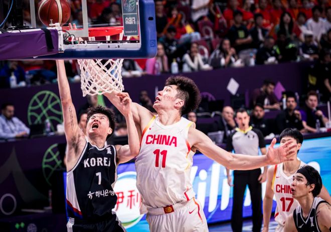 翻身仗？6前场板+1断1帽被韩国主帅点名 苏群称余嘉豪该发小红花